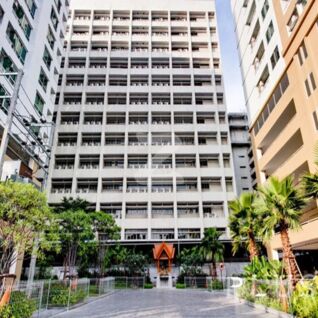 บางรัก คอนโดมิเนียม Bangrak Condominium