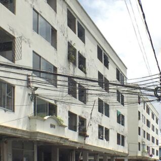 การ์เด้นสแควร์ คอนโดมิเนียม Garden Square Condominium