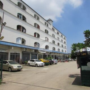 กรีนเฮ้าส์เพลส Green House Place