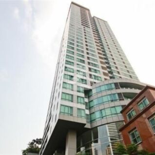 สกายวิลล่า สาทร Sky Villas Sathorn