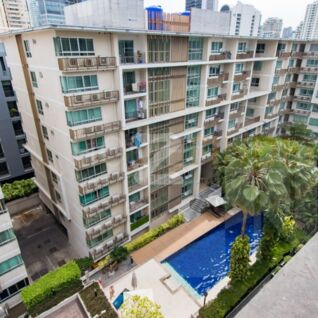 เดอะ โคลเวอร์ ทองหล่อ The Clover Thonglor