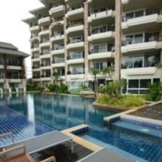 ซันไรส์ บีช รีสอร์ท แอนด์ เรสซิเด้นซ์ Sunrise Beach Resort &amp; Residence