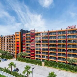 ไม้ขาว บีช คอนโดเทล Mai Khao Beach Condotel
