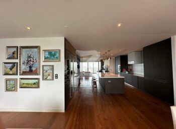 Owner Post ยินดีรับเอเจ้นท์ Penthouse 185 Rajadamri 386.56 ตรม ชั้น 27 3 ห้องนอน 4 ห้องน้ำ 2 ห้องรับแขก 2 ห้องแต่งตัว 1 ห้องทำงาน 2 ห้องครัวพร้อมที่เก : เจ้าของขายเอง (งดรับนายหน้า)