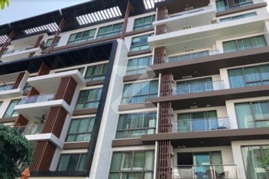 ดิ เออเบิ้ล คอนโดมิเนียม The Urban Condominium