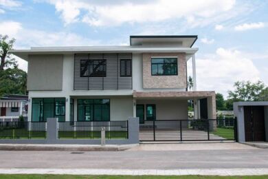 บ้านสวนรื่นฤทัย Bann Suan Ruenruetai