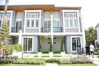 โกลเด้น ทาวน์ สาทร Golden Town Sathorn