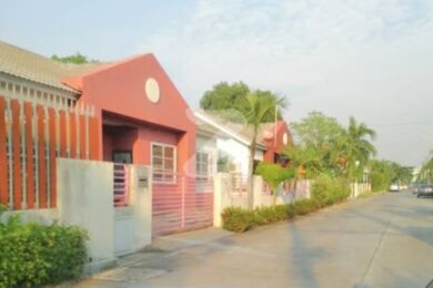 บางละมุง โมเดอร์นโฮม Bang Lamung Modern Home