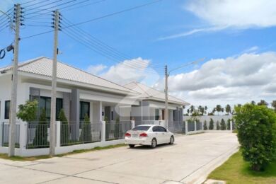 ลิฟวิ่ง เซนส์ บ้านฉาง ระยอง Living Sense Banchang Rayong
