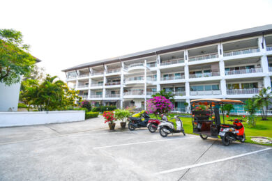 ดอลฟินบีช คอนโดมิเนียม Dolphin Beach Condominium