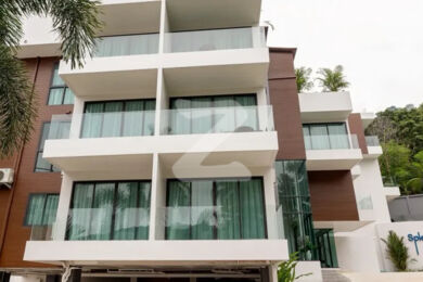 สเพลนดิด คอนโดมิเนียม Splendid Condominium