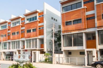 กุญชร์สิริ ทาวน์โฮม Kunsiri Townhome