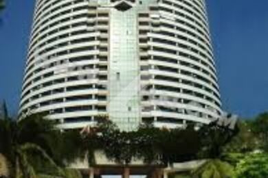 จอมเทียนพลาซ่า คอนโดเทล Jomtien Plaza Condotel